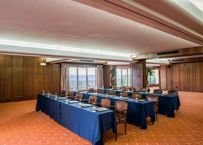 Rigat Park & - Adults Recommended 滨海略雷特